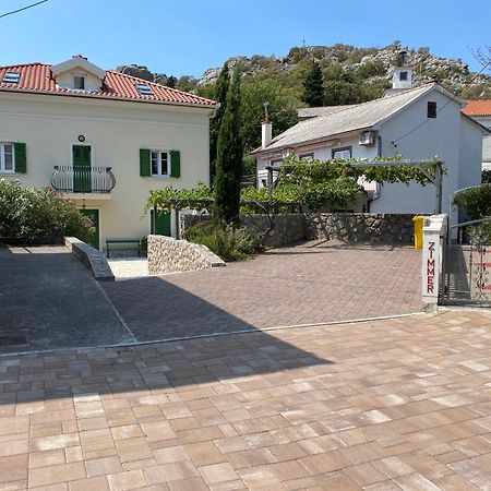 Apartment Barbina Kaštelina Sveti Juraj Bagian luar foto