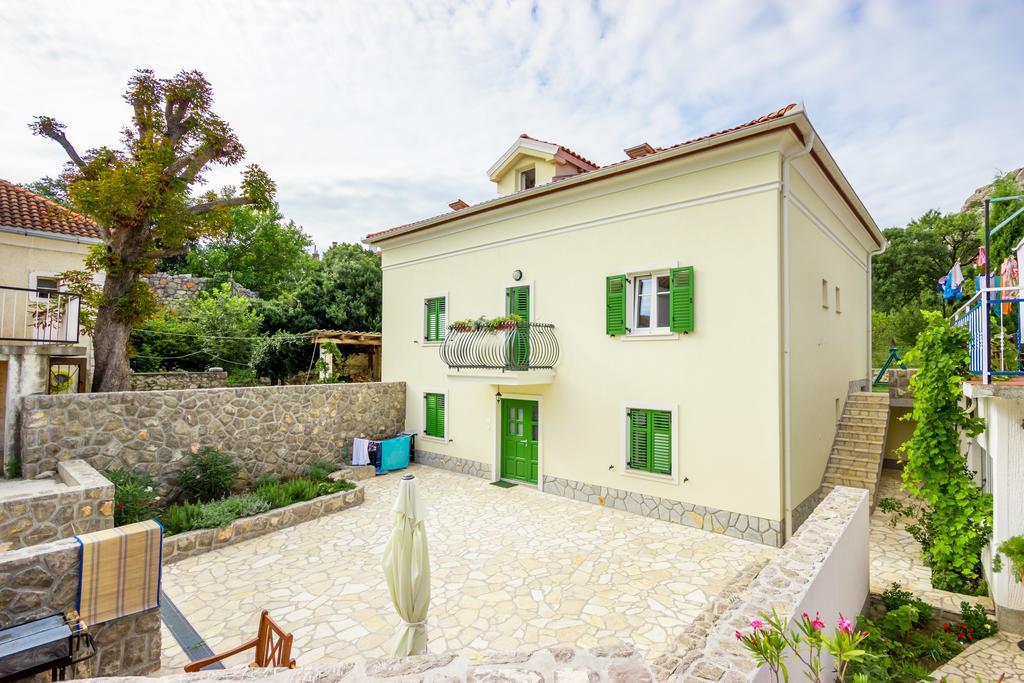 Apartment Barbina Kaštelina Sveti Juraj Bagian luar foto