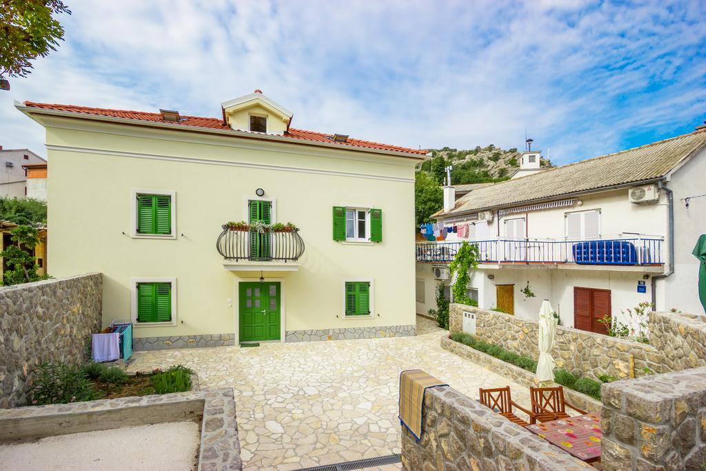 Apartment Barbina Kaštelina Sveti Juraj Bagian luar foto