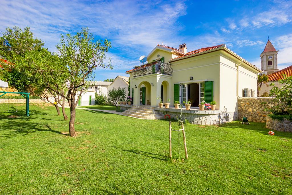 Apartment Barbina Kaštelina Sveti Juraj Bagian luar foto