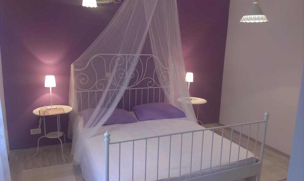 Apartment Barbina Kaštelina Sveti Juraj Ruang foto