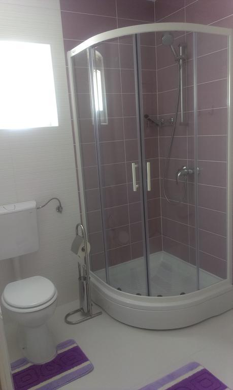 Apartment Barbina Kaštelina Sveti Juraj Ruang foto