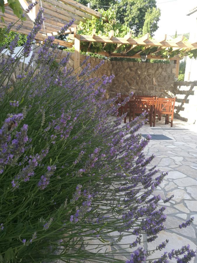 Apartment Barbina Kaštelina Sveti Juraj Bagian luar foto